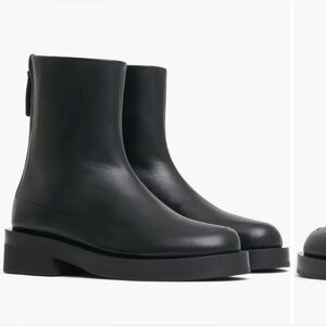 NWT! Mansur Gavriel Marion boot